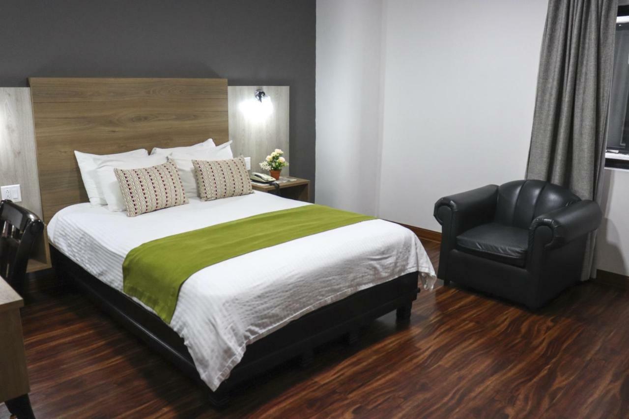 Hotel Puerta Del Sol Давид Экстерьер фото